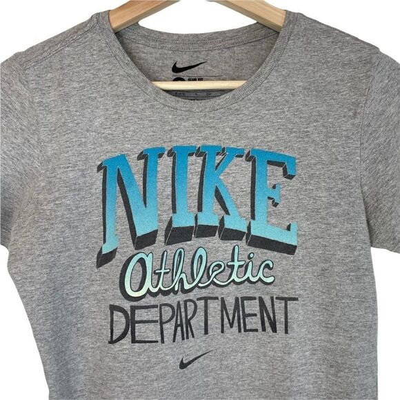Nike Slim Fit Graphic Tee - Picture 2 of 5